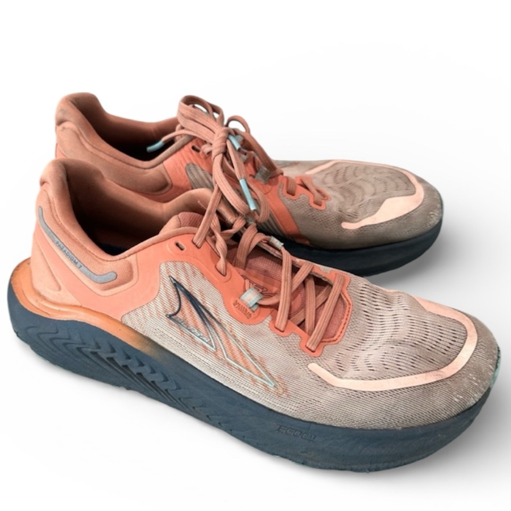 Women’s ALTRA Paradigm 7 Shoes - size 9